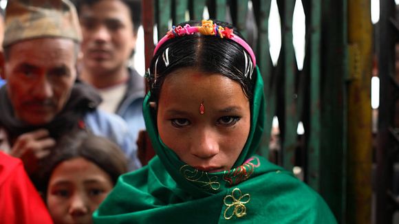 Trop jeunes pour se marier : une série de photos bouleversantes dénonce les mariage forcés