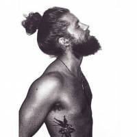 Le man bun est-il dangereux pour l'homme ?