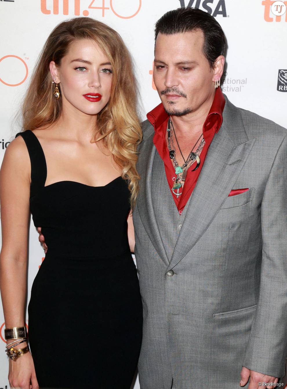   Amber Heard et son mari Johnny Depp - Avant-première du film &quot;Black Mass&quot; lors du Festival International du film de Toronto, le 14 septembre 2015.  