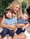 La chanteuse Shakira avec ses deux fils, dont l'un est né cette année