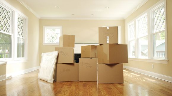 Ces déménageurs aident les femmes battues à quitter leur domicile