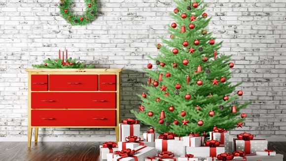 Sapin de Noël : 3 astuces pour le faire durer plus longtemps