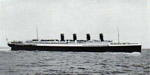 Exposition consacrée au Paquebot France 