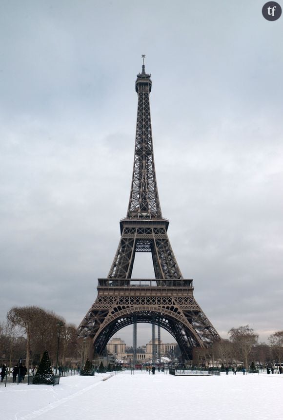 Paris et la Tour Eiffel sous la neige en mars 2013