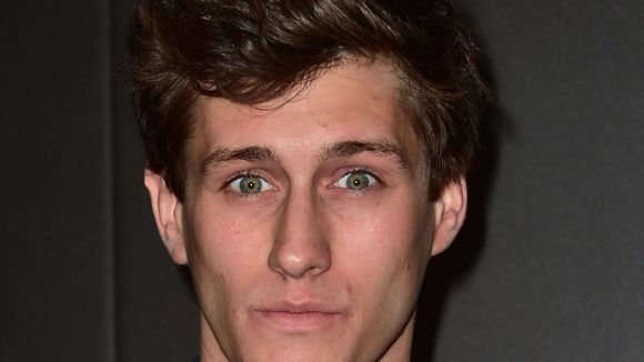 Jean-Baptiste Maunier : toujours aussi sexy au concert des Enfoirés pour les internautes (photos)