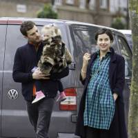 Jamie Dornan : sa femme Amelia Warner ravissante à Londres après son accouchement (photos)