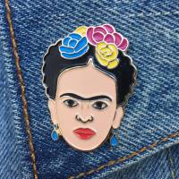 Le pin's is back : notre sélection shopping de l'accessoire star des 90's