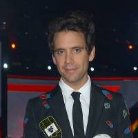 Mika et ses vestes insensées : "la maison Valentino crée tous mes vêtements pour The Voice"