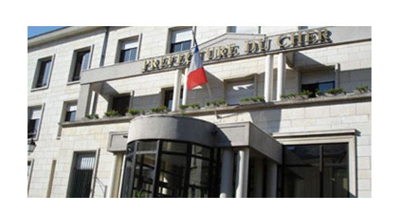 Un forcené tue une policière à coups de sabre dans le Cher