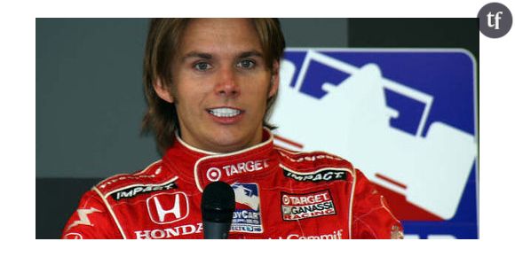 Accident IndyCar : mort en direct de Dan Wheldon au Grand Prix de Las Vegas - vidéo