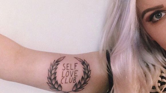 Le Self Love Club, le tatouage inspirant pour enfin s'accepter