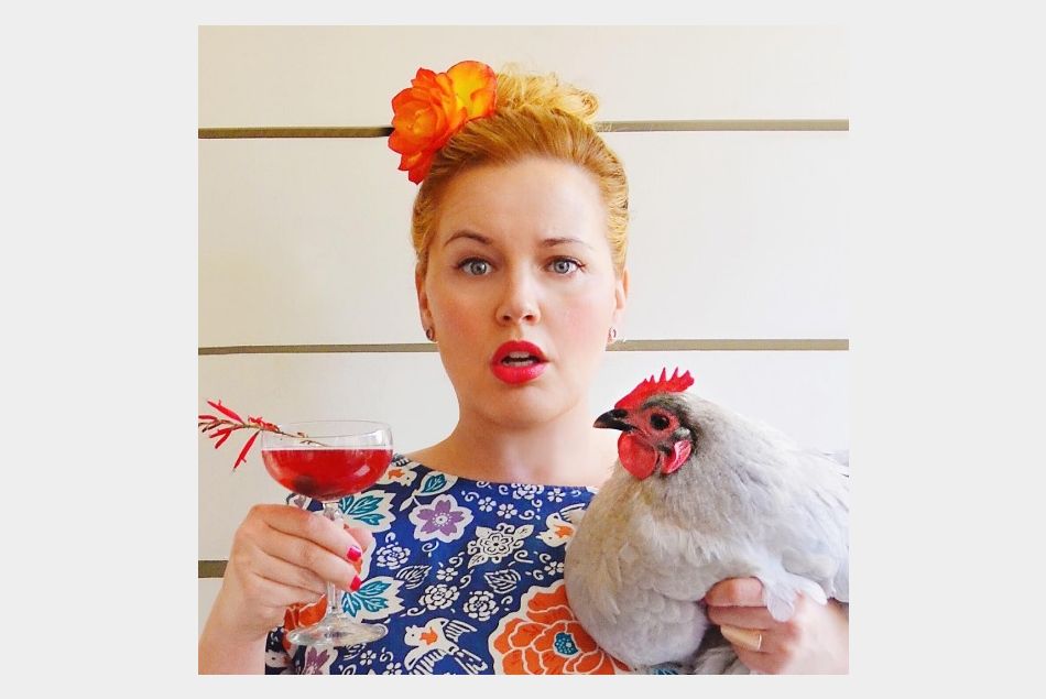 Kate Richards : qui est la blogueuse qui se cache derrière Drinking with Chickens ?