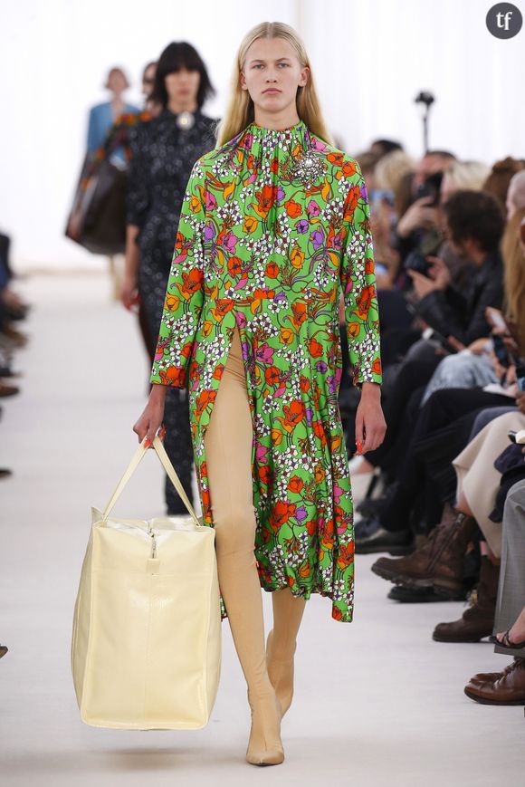 Défilé Balenciaga printemps-été 2017