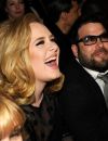 Adele est en couple avec l'homme d'affaires Simon Konecki depuis 2012. Ensemble, ils ont un petit garçon prénommé Angelo James.