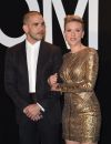 Scarlett Johansson partage la vie du publicitaire et journaliste français Romain Dauriac depuis 2012. Ils sont parents d'une petite Rose, née en 2014.