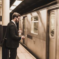 Mater du porno dans le métro, un phénomène qui ne fait pas rire les Londoniens