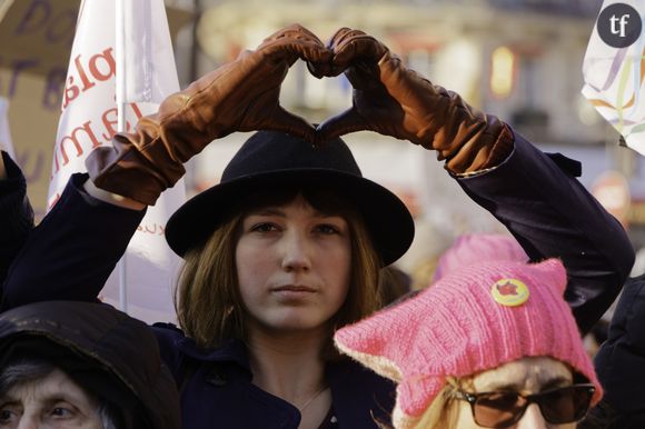 Une manifestante à la Women's March de Paris