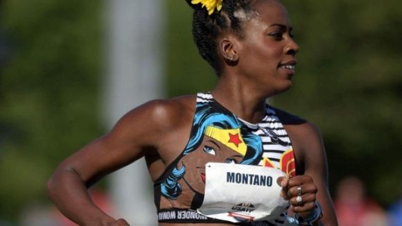 Cette athlète a couru le 800 mètres enceinte et en top Wonder Woman