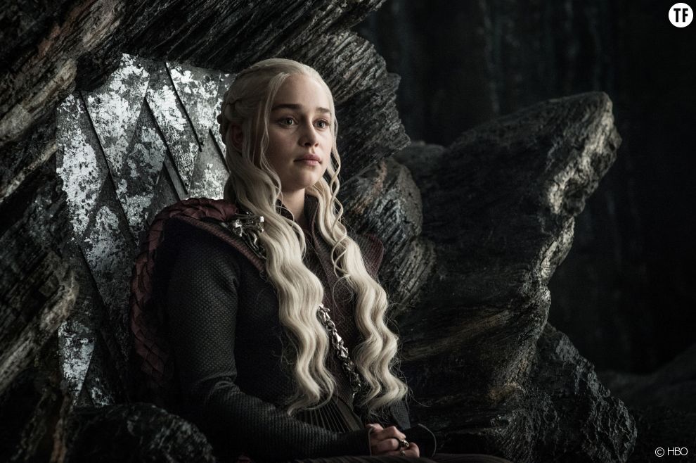 Daenerys ordonne à Jon de se mettre à genoux devant elle