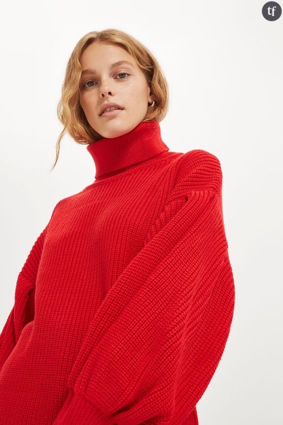 Pull col roulé rouge Topshop, 52 euros