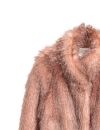  Manteau en fourrure synthétique rose H&amp;M, 99€ 