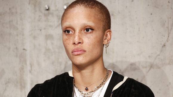 Adwoa Aboah, l'ancienne toxico devenue mannequin féministe