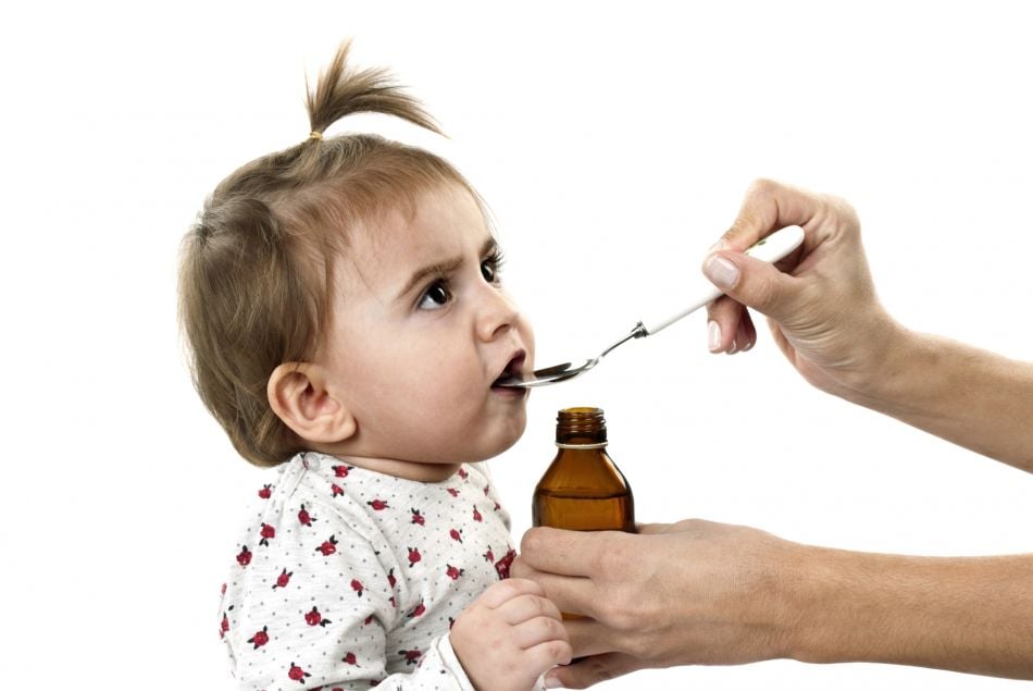 Comment donner facilement un médicament à un bébé