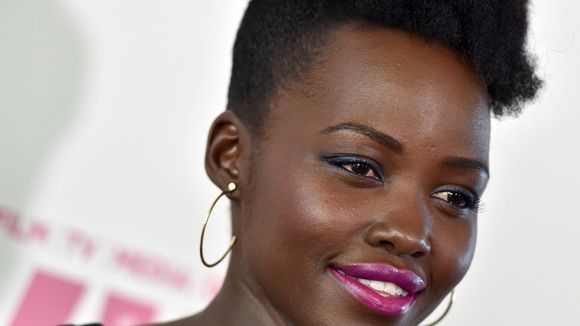Le coup de gueule de Lupita Nyong'o après la censure de ses cheveux afros