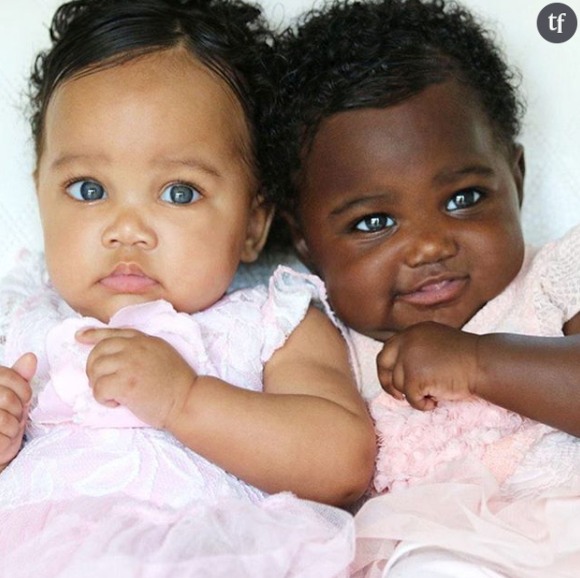 Isabella et Gabriella, de magnifiques petites jumelles.