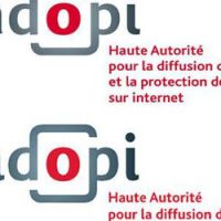 Téléchargement légal : la "carte musique" en vente dans les commerces
