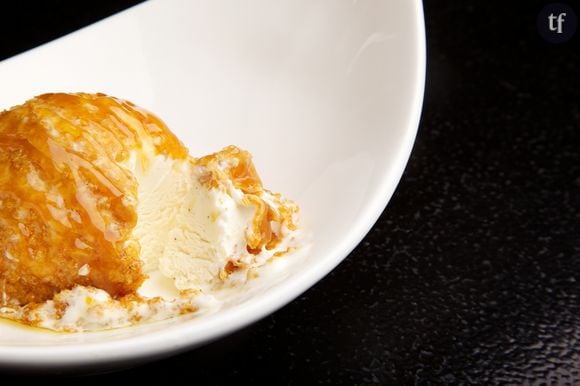 Deep fried ice cream (crème glacée croustillante) 