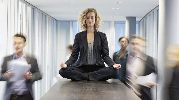 3 façons rapides de gérer son stress sans quitter son bureau