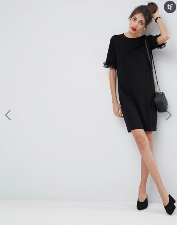 Petite robe tee-shirt ASOS