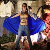 Des Femen posent sein nus au Vatican pour revendiquer le droit d'avorter