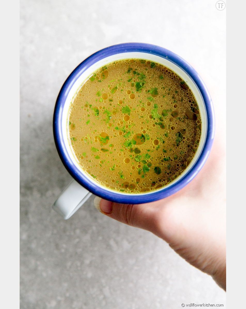 La recette simple et réconfortante du bouillon de légumes Terrafemina