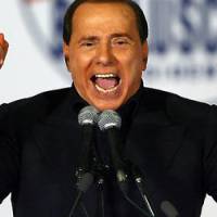 Berlusconi repousse la sortie de son CD de chansons d’amour - Vidéo