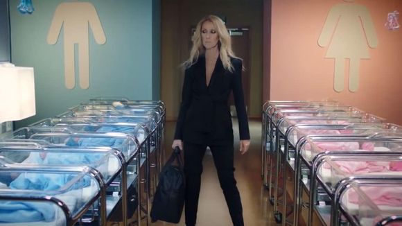 Pourquoi Céline Dion lance une collection de vêtements non genrés pour enfants