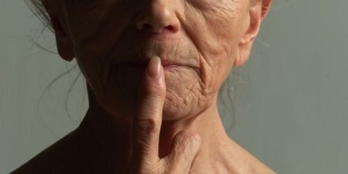 Découvrez une chanteuse qui ravit les retraités