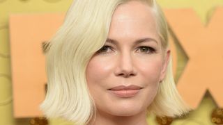 Michelle Williams livre un discours nécessaire sur les inégalités salariales aux Emmys