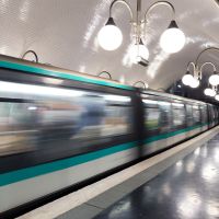 Filmé frappant une femme dans le métro parisien, l'agresseur est placé en garde à vue