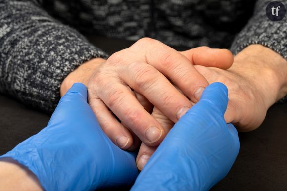 Les aides à domicile, liens précieux pendant l'épidémie de coronavirus