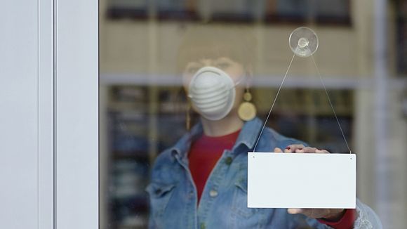 "Certains pleurent" : les vendeurs de retour au travail avec la boule au ventre