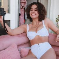 Avec le #LenaChallenge, elles célèbrent leurs "petits" et "gros" seins sans complexe