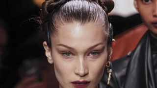 Le "fox eye", la tendance maquillage accusée de racisme