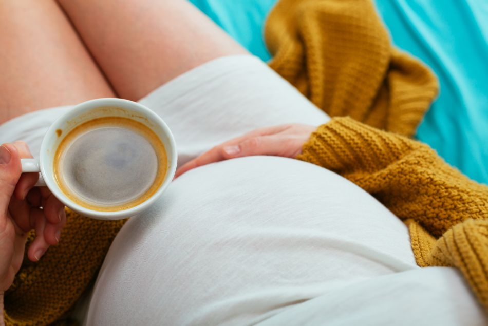 Une nouvelle étude alerte les femmes enceintes sur la consommation de caféine