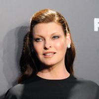 La top Linda Evangelista "croit" les femmes qui accusent son ex-mari de viols