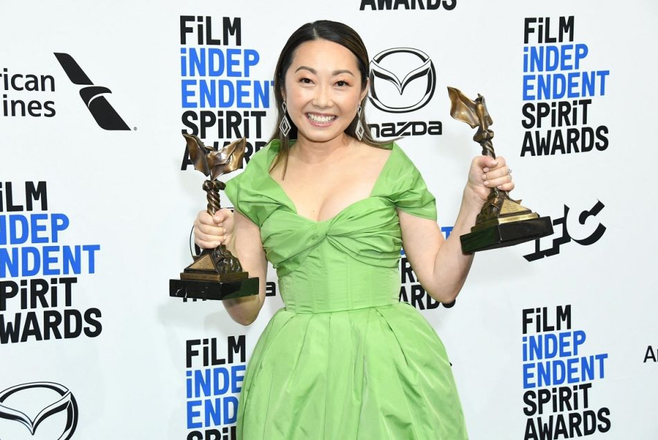 La cinéaste Lulu Wang lors de la soirée de la 35ème édition des Film Independant Spirit Awards à Los Angeles, le 8 février 2020.