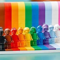 Lego va sortir une collection de figurines LGBT+