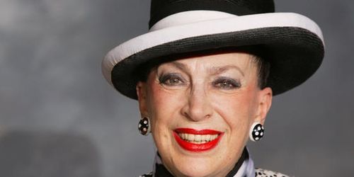 Geneviève de Fontenay : Miss Nationale 2012 maintenue mais Miss Languedoc remerciée 