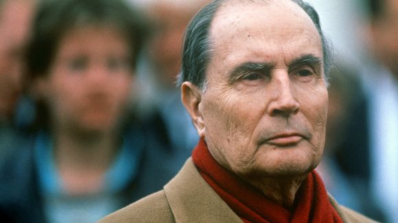 Ce livre dévoile la relation de François Mitterrand avec une étudiante